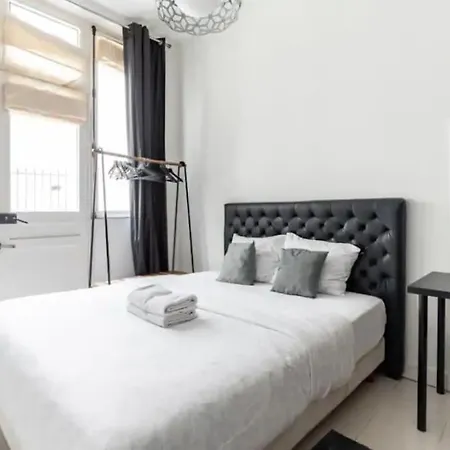 Apartament Canal St Martin Tesson Charming Cosy 2p